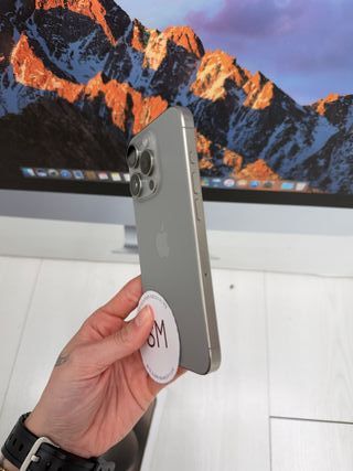 iPhone 15 pro 256gb