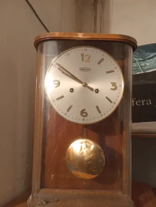Reloj de pared Roman madera y cristal