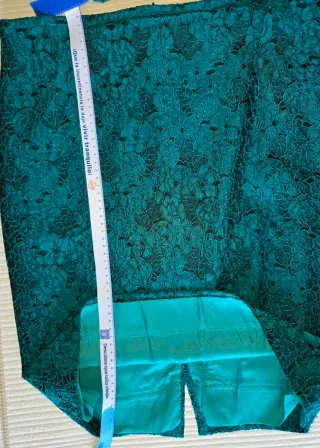 Traje chaqueta y falda ceremonia verde