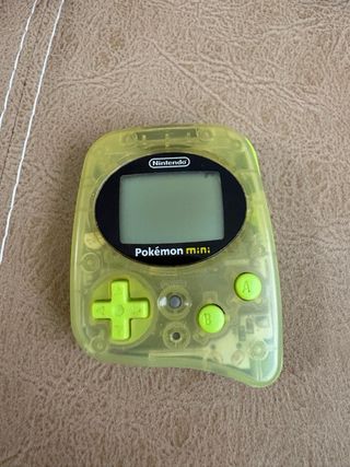 Pokémon Mini (Modelo MIN-001).