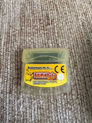 Pokémon Mini (Modelo MIN-001).