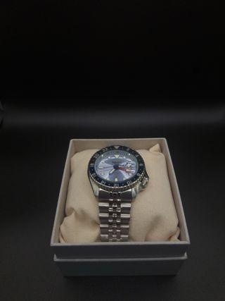 Seiko 5 Sports GMT SSK029K1 Edición Limitada