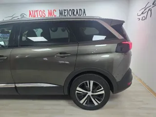 Peugeot 5008 2020