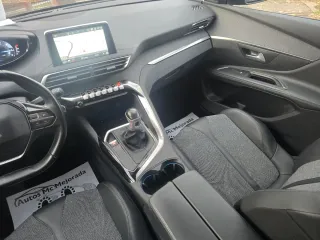 Peugeot 5008 2020