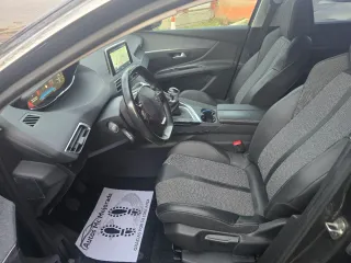 Peugeot 5008 2020