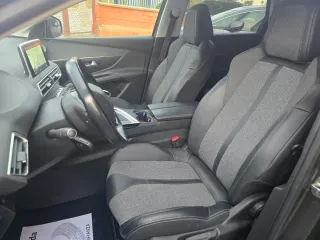 Peugeot 5008 2020