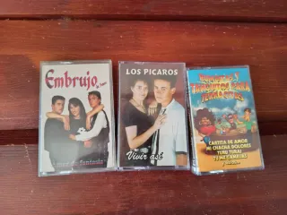 Lotes de Cintas Cassette: Embrujo, Los Pícaros, Ru