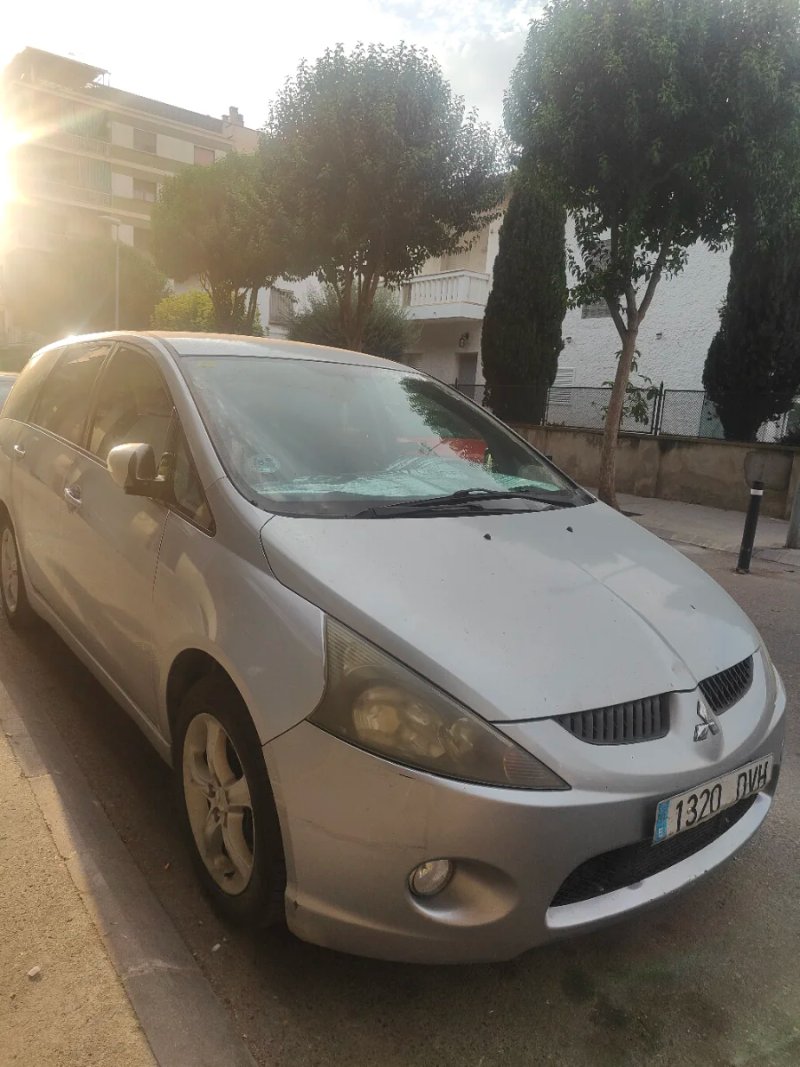 Mitsubishi Grandis 2006 - foto 1