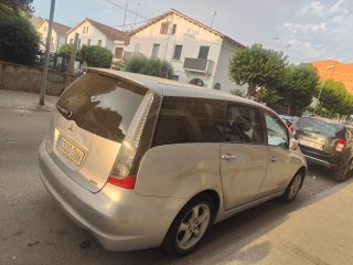 Mitsubishi Grandis 2006