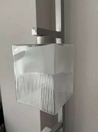 Lámpara de pie diseño cristal y metal