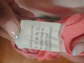 Camiseta tirantes rosa con estampado étnico