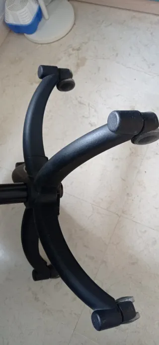 Silla de oficina negra