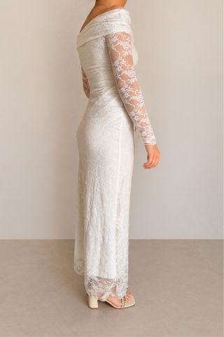 Vestido largo encaje blanco off-shoulder