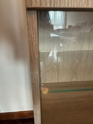 Aparador buffet madera y cristal