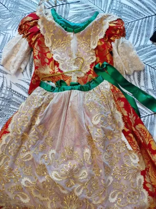 Vestido Fallera Rojo y Dorado