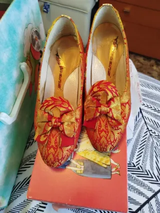 Vestido Fallera Rojo y Dorado