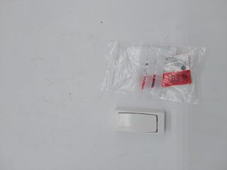 Legrand LEG97341 Interruptor conmutador superficie, 2300 W, 230 V, 10 A, Blanco