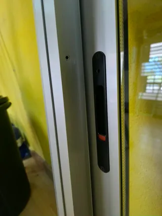 Ventana corredera aluminio 2 hojas + mosquitera