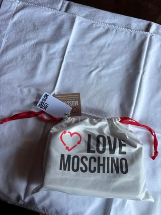 Borsa Love Moschino nera con tracolla nuova