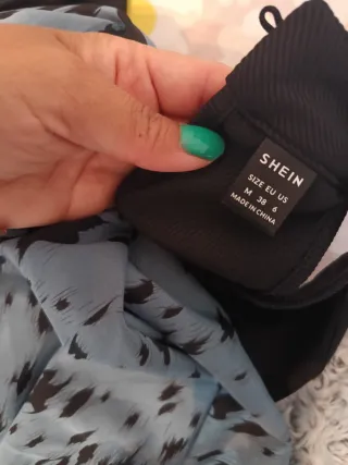 Vestido de verano halter talla M/l tela elástica.