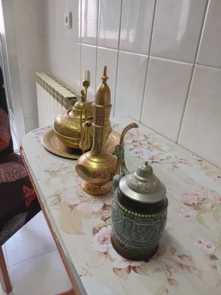 Juego de té latón y bandeja decorada