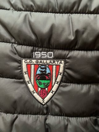 Chaqueta Roly plumífero negra Talla S