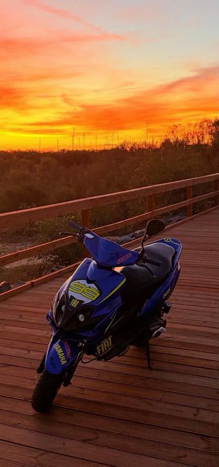 Yamaha Jog RR Azul y Amarillo