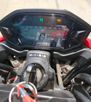 Honda CBF500 Naked Roja y Negra