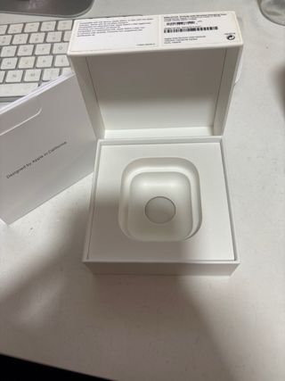 Caja vacía AirPods Apple blanca