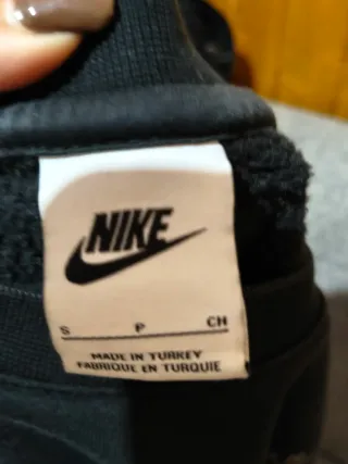 Sudadera Nike Gris y otra negra precio unidad