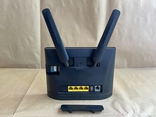 Huawei B315-22 Router 4G LTE - Porta RJ11 telefono