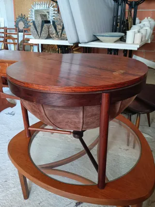 Mesa bar auxiliar de diseño 60s.