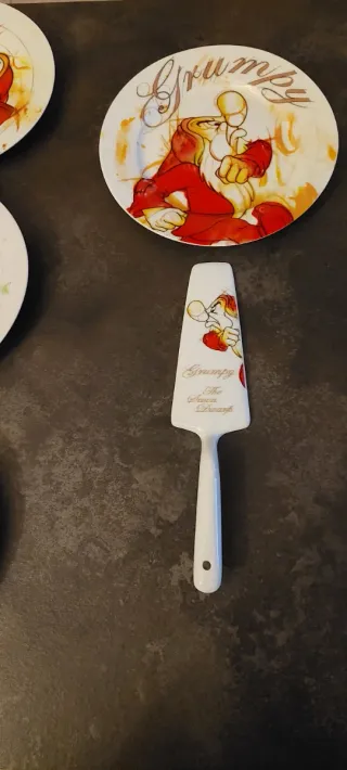 Egan 7 piatti nani + paletta torta