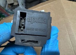 Caja fusibles Aprilia RS50 Culo Avispa