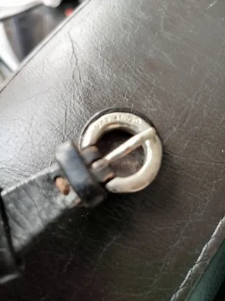 Reloj Uno de 50 Ovalado Negro y Plateado