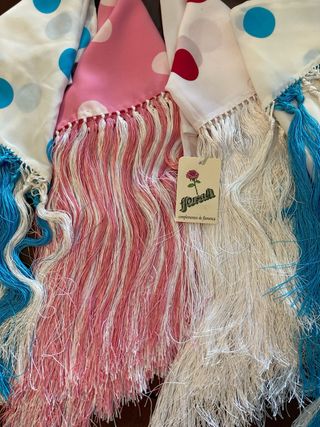 Mantoncillos De flamenca lunares con flecos