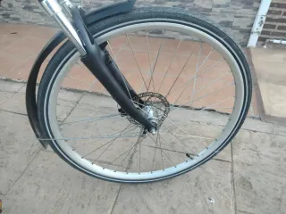 Bicicleta eléctrica como nueva