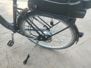 Bicicleta eléctrica como nueva