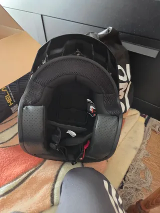 Casco OMP usado una vez media hora, talla