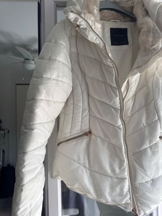 Abrigo acolchado Zara blanco talla M