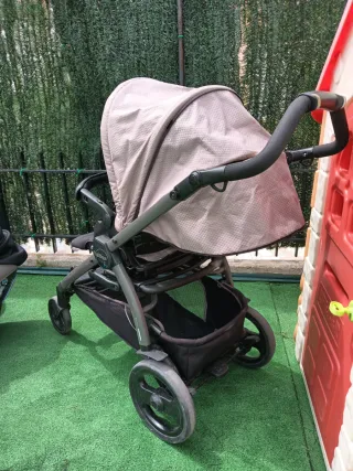 Carro de bebé completo con todos los accesorios
