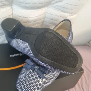 Zapatos Doctor Cutillas cómodos azul y plata