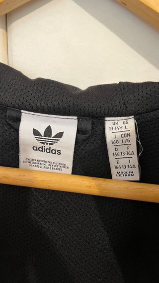 Chubasquero Adidas Negro con Capucha