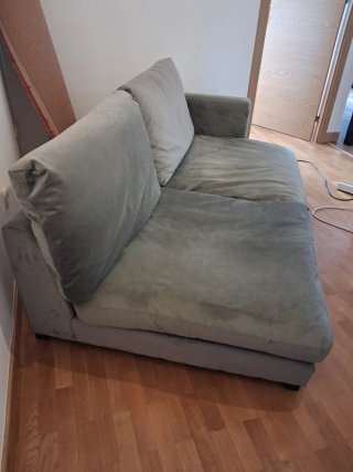 Sofá de tela terciopelo gris