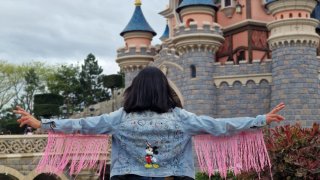 Chaqueta vaquera Disney pintada a mano