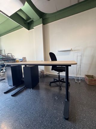 Escritorio de oficina madera con Silla y Cajonera