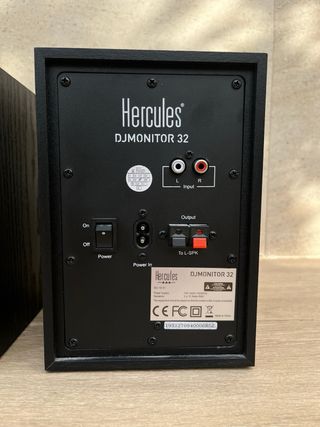 Hercules DJControl Inpulse 200 + Monitores