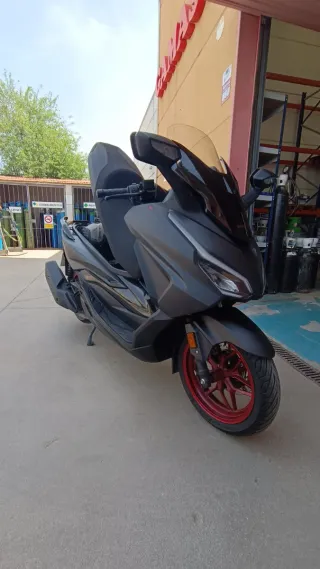 Honda Forza 125 2024 Mate Special Edition