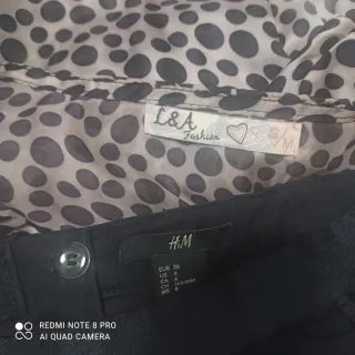 Conjunto Blusa Lunares y Pantalón Negro