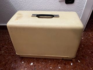 Máquina de coser Victoria